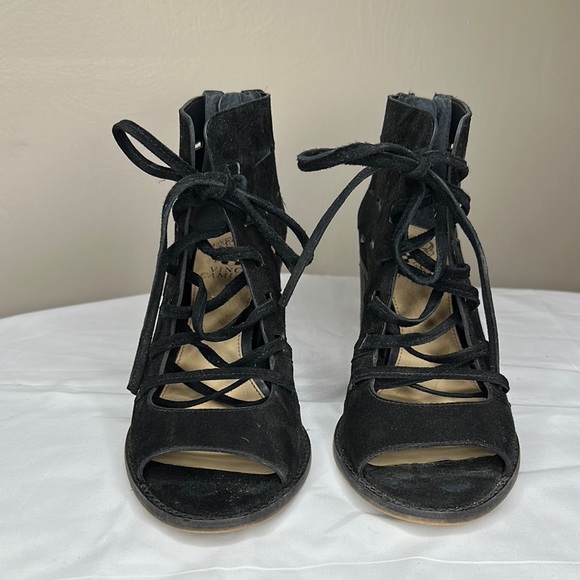 Vince Camuto Tressa Black Heeled Sandals Size 8 - Picture 2 of 10